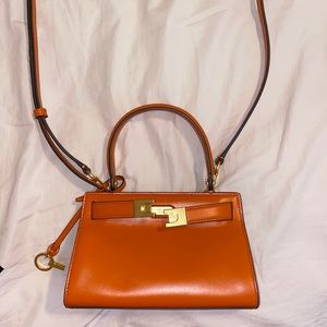 TORY BURCH
Lee Radziwill Petite Bag In Orange